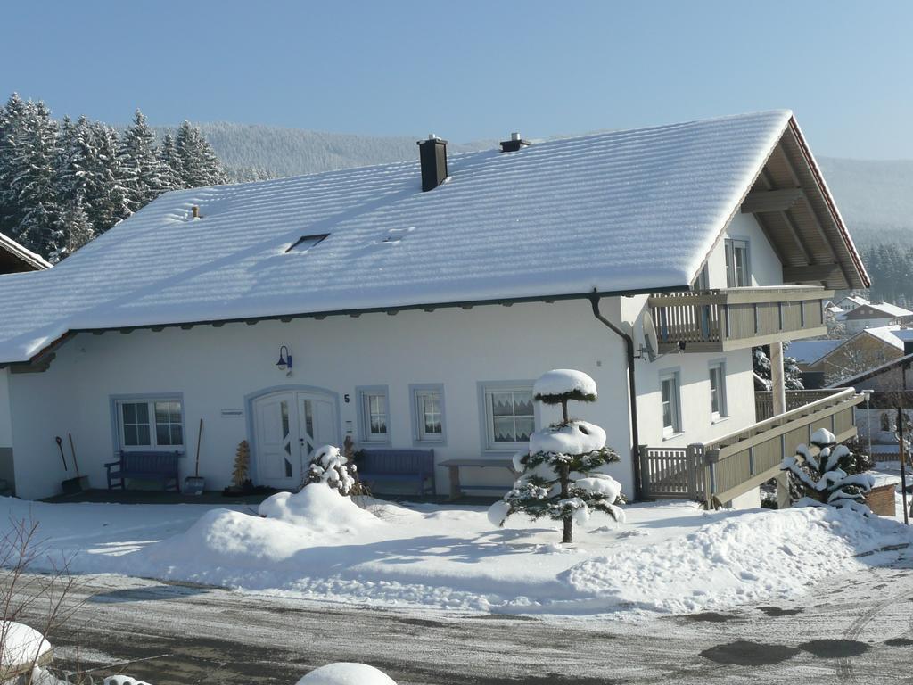 Ferienhaus Wellisch ローベルク エクステリア 写真