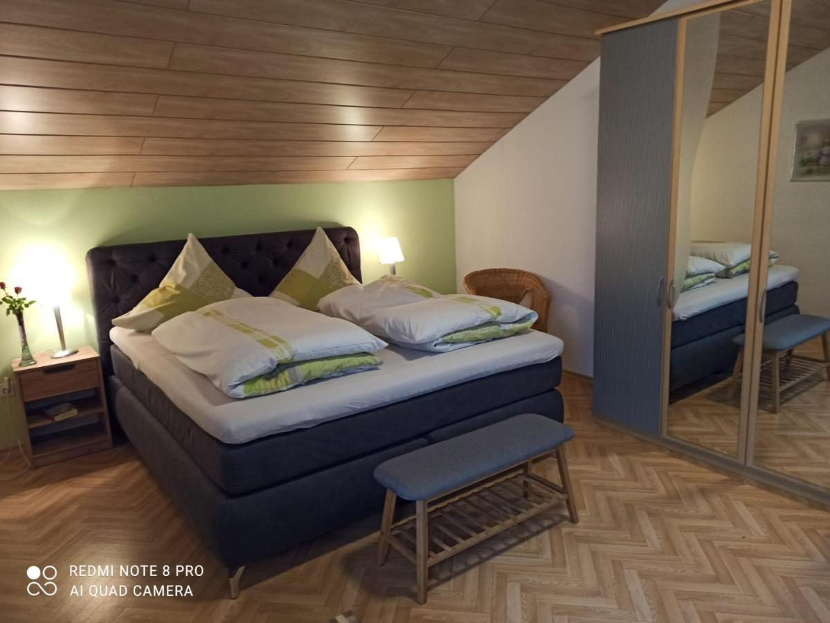 Ferienhaus Wellisch ローベルク エクステリア 写真